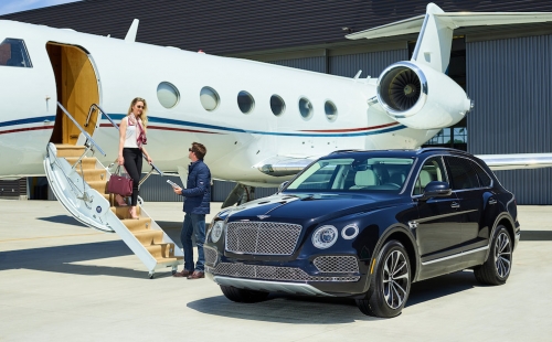 Xe Bentley 5 Chỗ Gầm Cao SUV Bentayga 4.0 V8 Nhập Khẩu Tại Việt Nam Giá Bán Bao Nhiêu