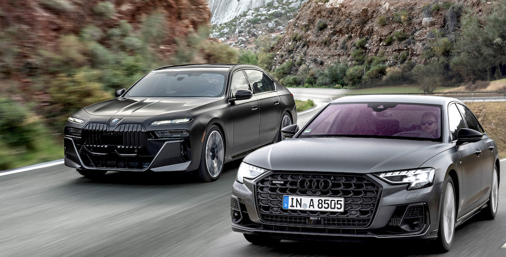 Video Xe Audi A8 Với BMW 7 Series 2023