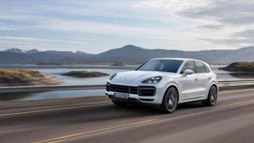 Gía Bán Của Xe Porsche Cayenne Turbo V8 Bao Nhiêu Tiền Lăn Bánh
