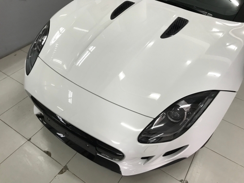 Giá Xe Jaguar 2 Cửa F-Type Màu Trắng