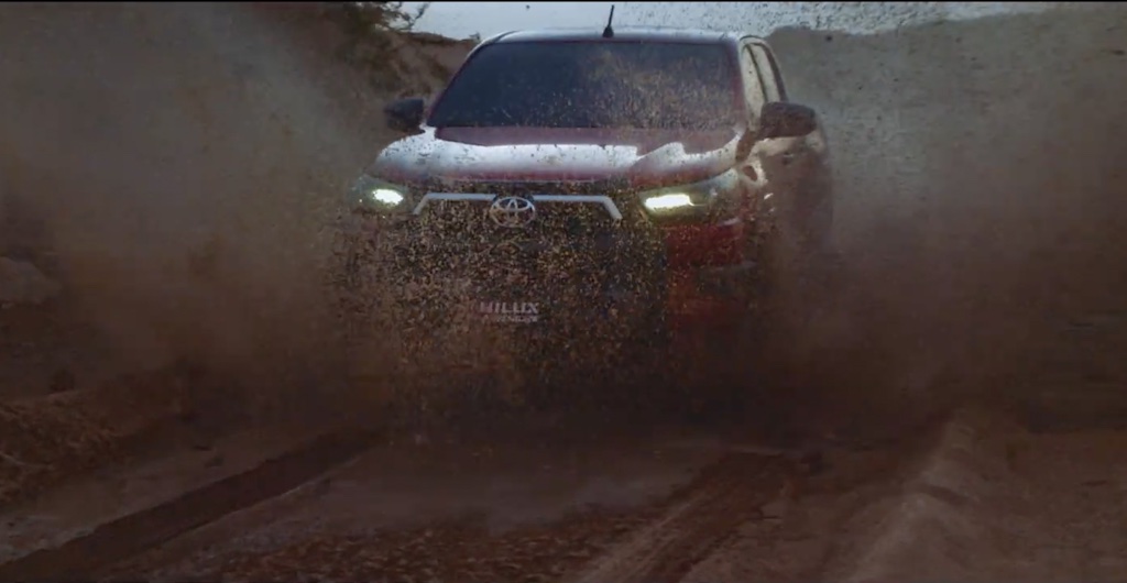 Xe TOYOTA HILUX 2023