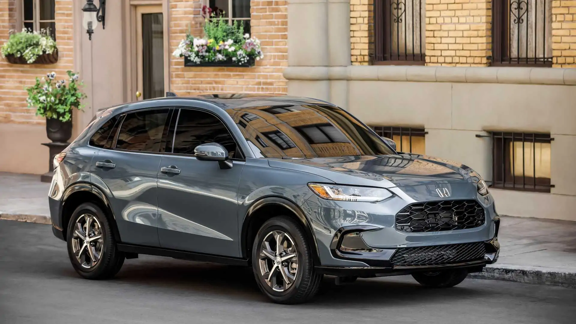 Đánh Giá Xe Honda HRV Theo Báo Nước Ngoài