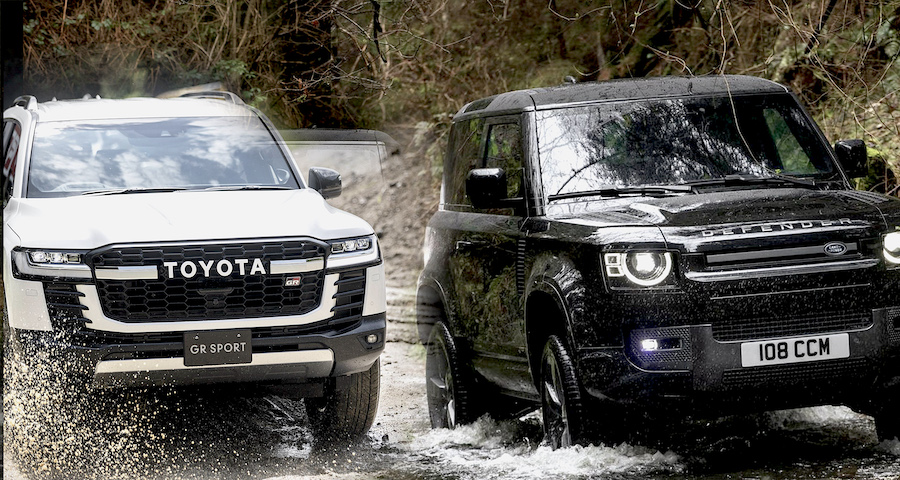Xe Land Rover Defender Với Toyota Land Cruiser 2022