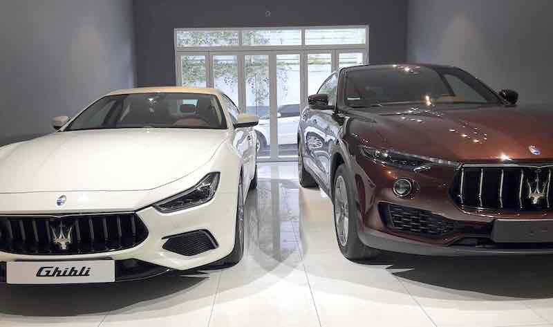 Video Xe Maserati Ghibli Với Levante SUV Cực Đẹp