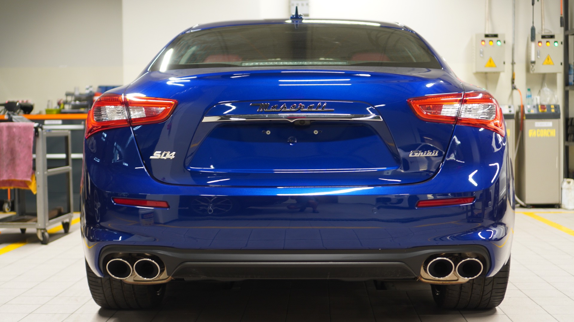 Xe Maserati Ghibli Của Hồ Ngọc Hà Là Phiên Bản Nào, Có Giá Bao Nhiêu