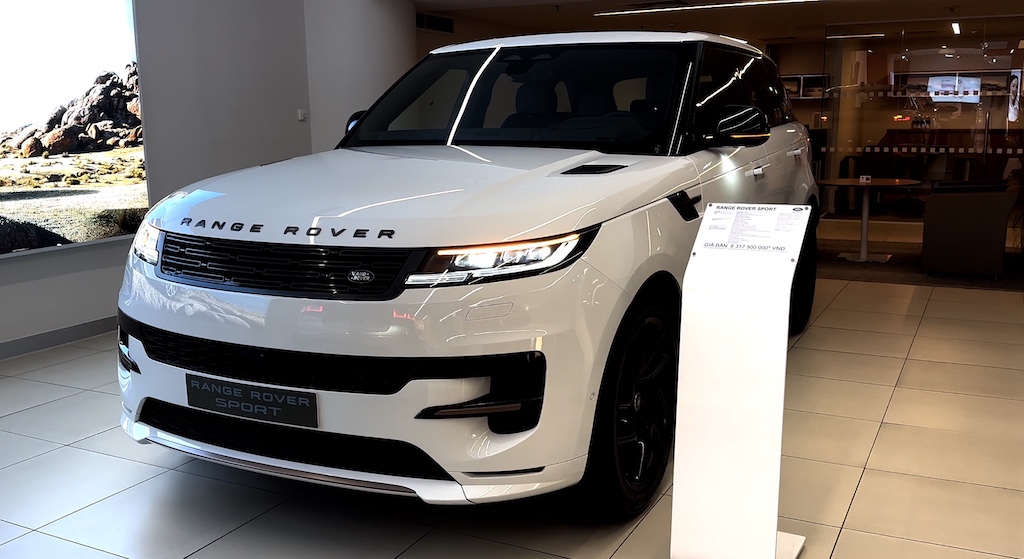Xe SUV Range Rover Sport 2023 Màu Trắng