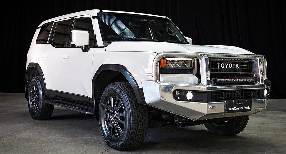 Giá Xe Toyota Land Cruiser Prado 2024 Tại Việt Nam.
