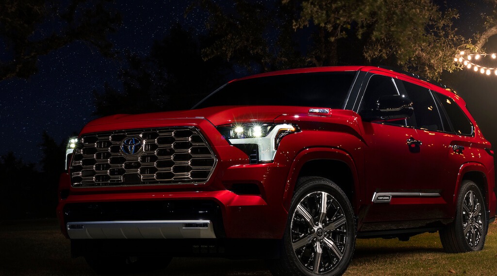 Xe SUV 8 Chỗ Ngồi 2023 Của Toyota Giá Bao Nhiêu