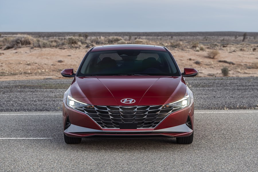 Hyundai Elantra 1.6L Và 2.0L Động Cơ Hybrid Ra Mắt Giá Bao Nhiêu