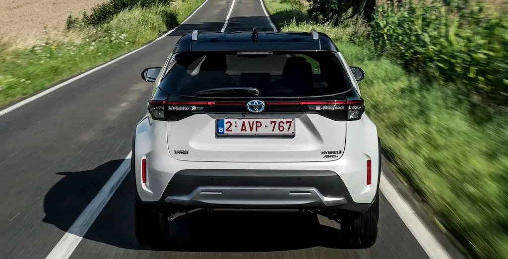 Xe 5 Chỗ Toyota Yaris Cross Hybrid SUV 2023